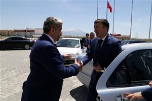 Bakan Yardımcısı Çelik, Rektör Şahin’i Ziyaret Etti 